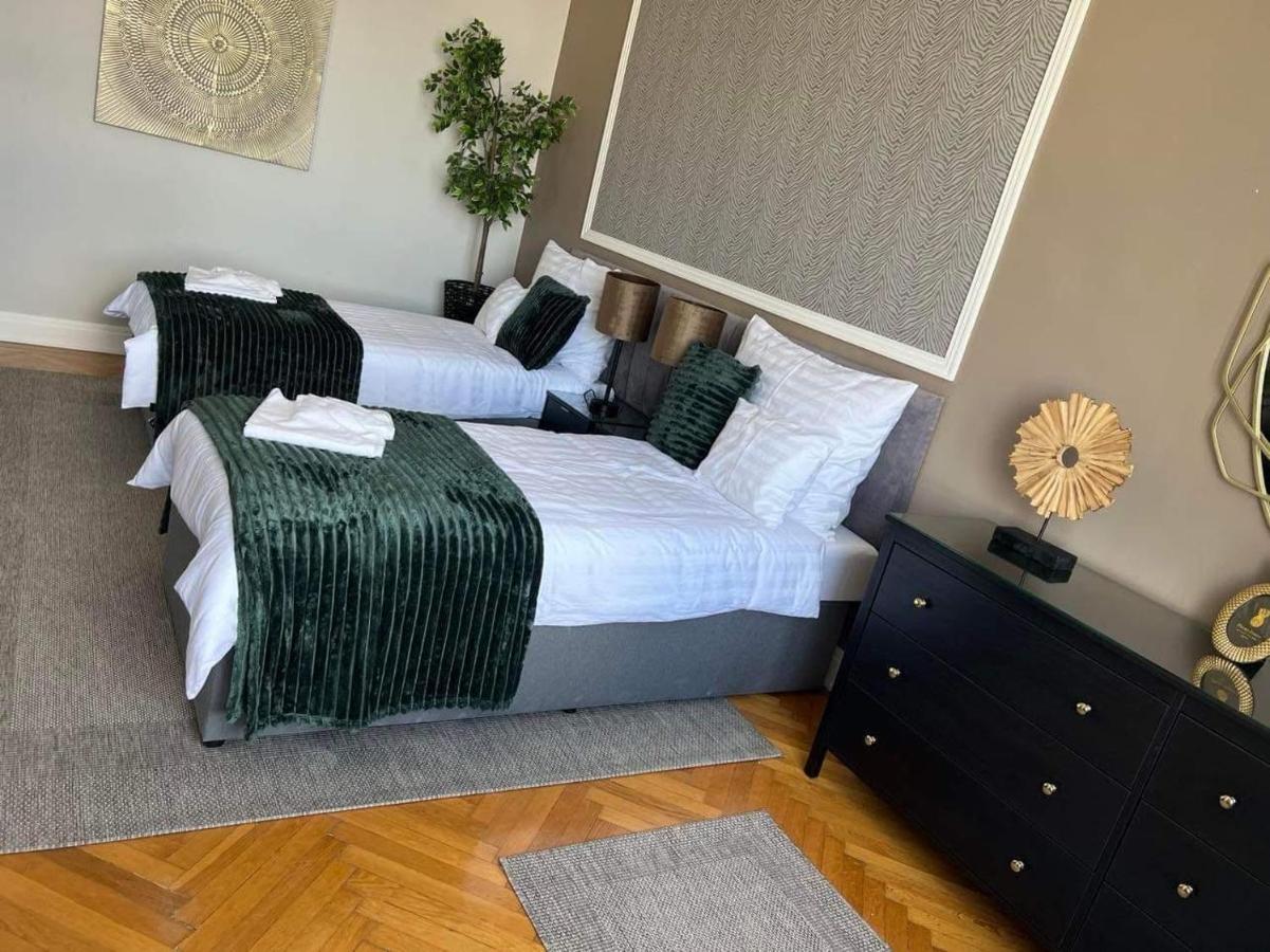 Orangehomes Panthera Luxury Apartment Budapest Esterno foto